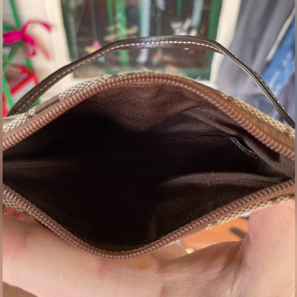 Gently Preowned Coach Wallet Wristlet - Picture 4 of 4